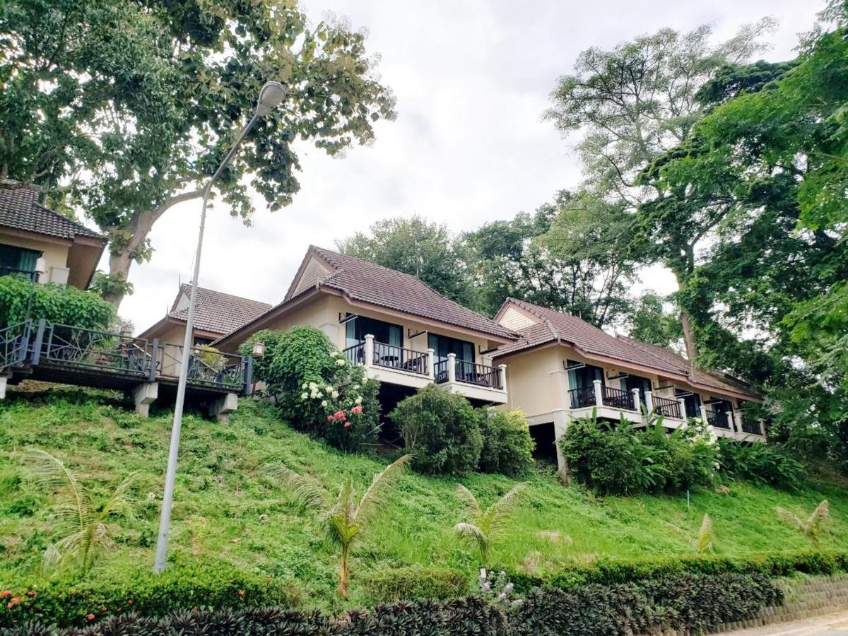 Chiangkhong Teak Garden Riverfront Onsen Hotel- Sha Extra Plus Chiang Khong Exterior photo